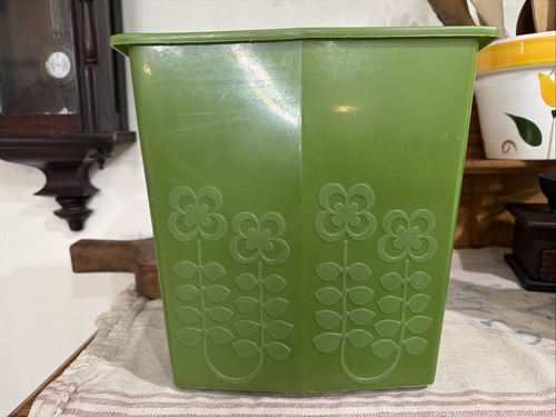 Vintage retro avocado - vintage,