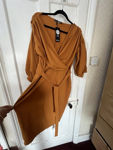 Boohoo plus orange crepe wrap - orange,