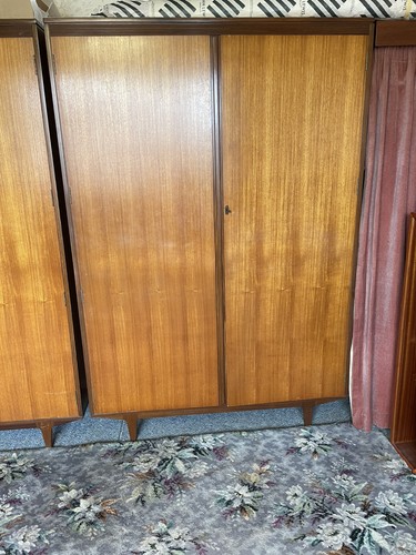 Vintage quality mid - quality, century