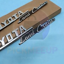 GLOSS SILVER FENDER DOOR BADGE