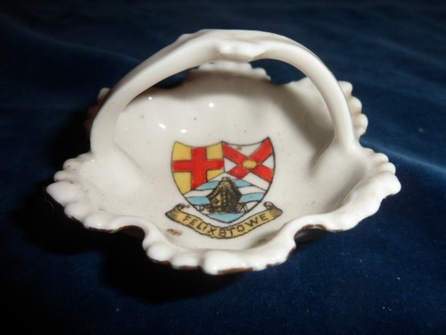 Gemma crested china - china, fancy