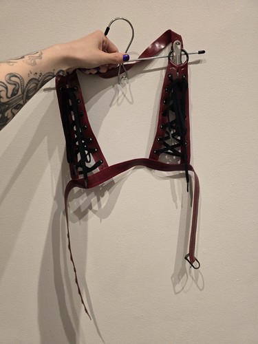 House harlot blood red - of,