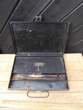 Antique Winsor & Newton's 'Companion' Box paint tin.Early 20th C. W&N Paint Tin