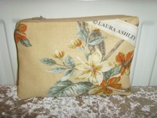 ZIP MAKE UP PURSE IN LAURA ASHLEY FLORENTINE  LINEN  17cm x 12cm GOLD VELVET