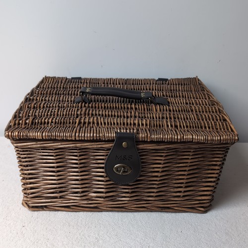 Wicker hamper picnic - hamper,