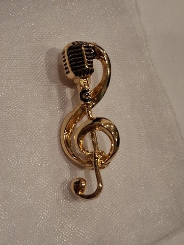 Treble clef microphone brooch - treble,