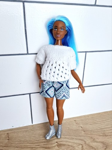 Barbie doll brooklyn blue hair - blue,