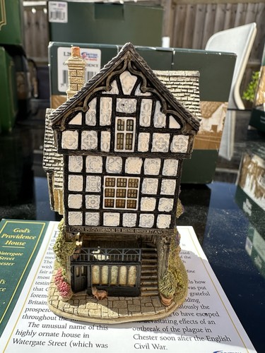 Lilliput lane god providence - lilliput, god's