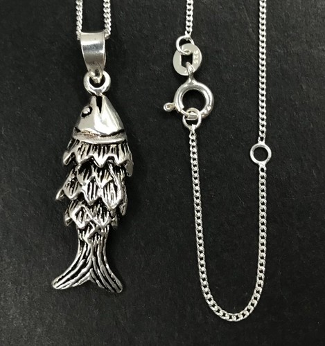 Fish articulated pendant