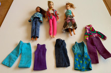 Set of 3 Vintage 1970s Palitoy Pippa Dolls In Original Outfits + extra Clothes