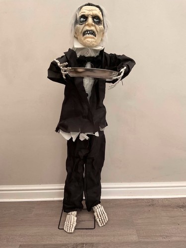 Halloween animated butler - animated,