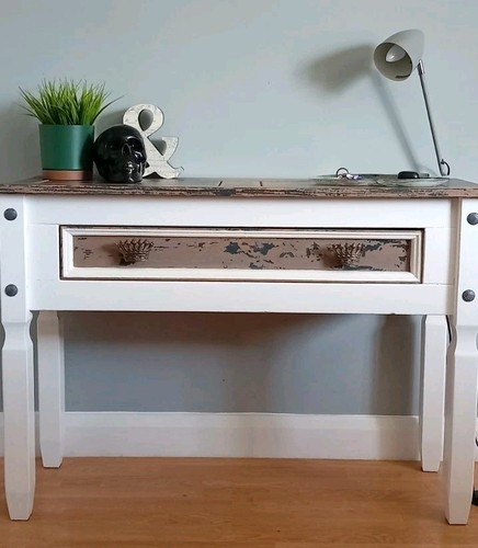 Console table upcycled with - table,