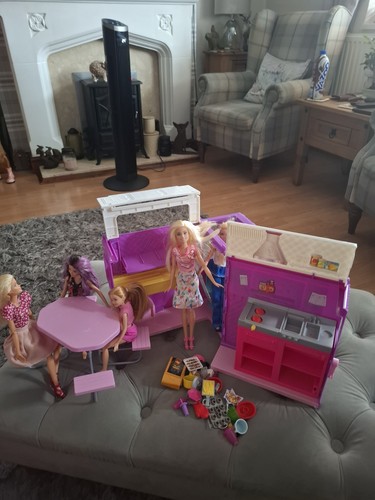 Barbie food truck - barbie, with