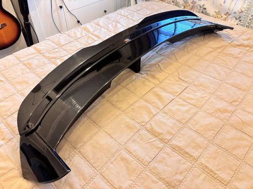 Rear roof spoiler for seat - spoiler,