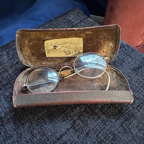 Antique victorian round - victorian,