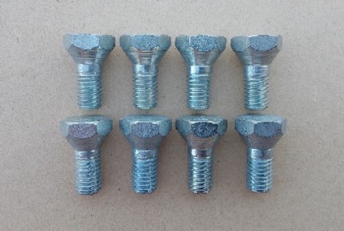 Vespa wheel bolts - v90,, v100