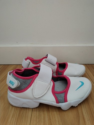 Nike air rifts - white,, and