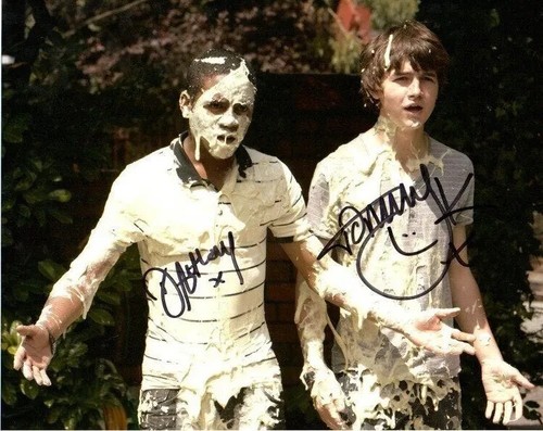 Doctor who autograph tommy - doctor, autograph:
