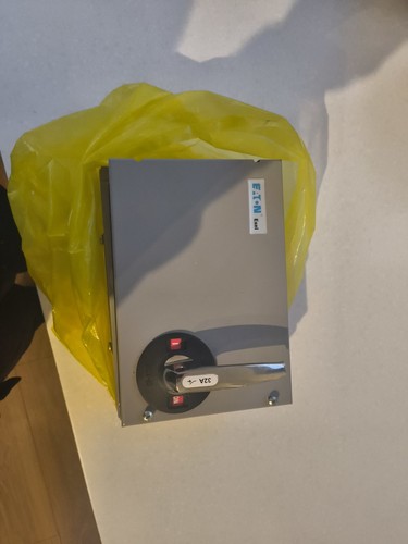 Eaton excel 32a isolater - excel,