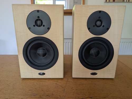 Linn kan speakers light - iv, oak