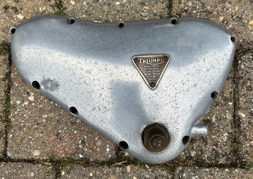 Triumph timing cover - e3110, pre