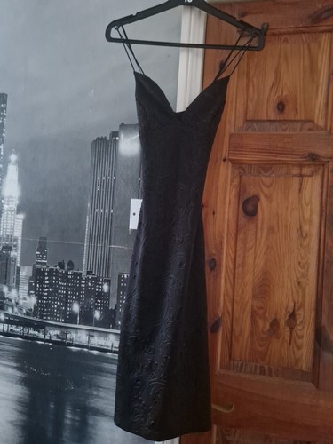 Midi black dresses - black,