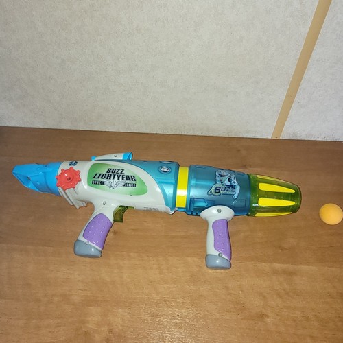 Disney buzz lightyear - buzz, space