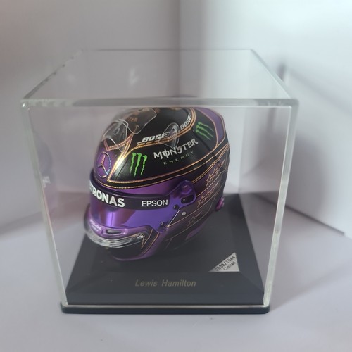 Spark scale mini - scale, helmet