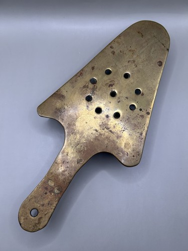 Antique brass flat iron trivet - flat,