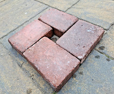 RECLAIMED DECORATIVE STONES/ COBBLES/ PAVING FOR GARDEN PATHS, PATIOS, WALLS