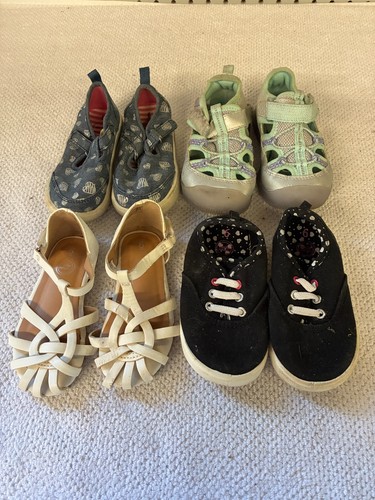 Girls size shoes lot 4 - of,