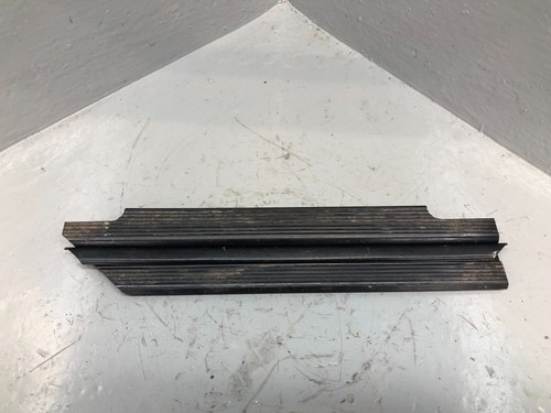 Discovery sill trim interior - discovery,