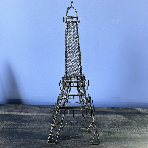 Eiffel tower jewelry - jewelry, display