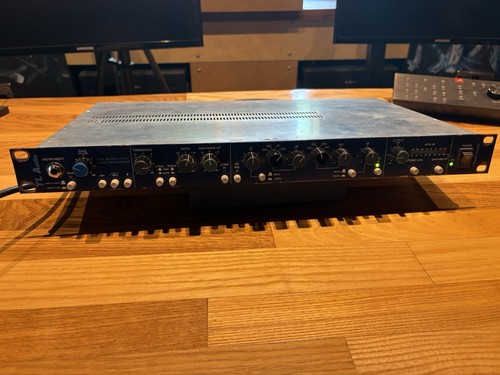 Audio indigo 2051 tube pre - audio,