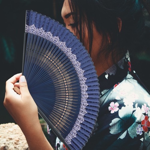 Vintage folding fan hand - ,