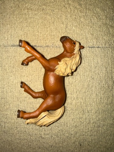 Schleich icelandic stallion - icelandic,