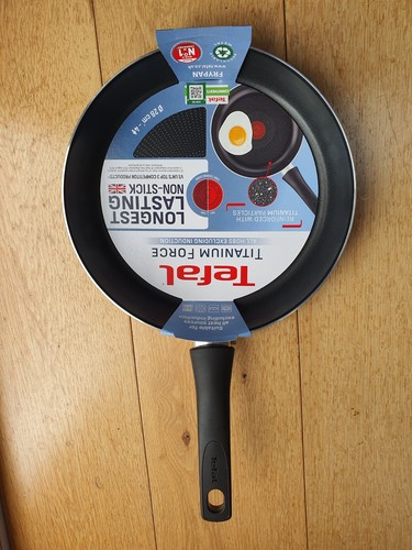 Tefal titanium force non - titanium,
