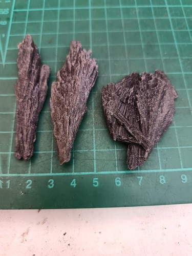 Black fan tourmaline natural - tourmaline,