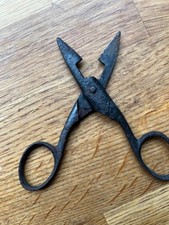 Rare button hole scissors - rare,