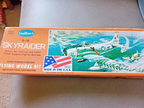 Guillow skyraider balsa - a-1h,