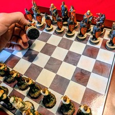 Magnificent Robin Hood Hand