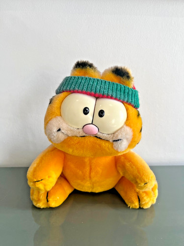 Vintage 1981 garfield plush - vintage,