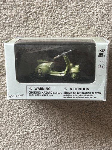 Piaggio vespa die cast model - die,