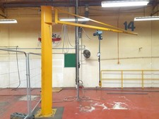 PILLAR SWING JIB CRANE. 125KG