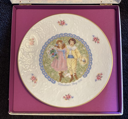 Royal doulton vintage - royal,