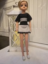 Twiggy Inspired Customised