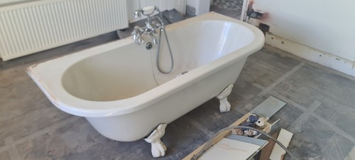 Back wall bath with - wall,