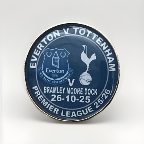 Everton match pin badge dated - match,