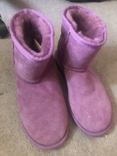 Size 5 Purple Ugg Boots