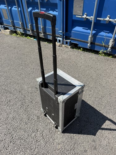 Flight case pull out handle - flight,